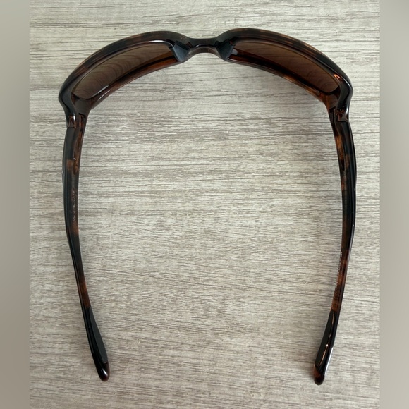 Oakley Urgency OO9158-14 Tortoise/Brown Frame Polarized W/ Case Women Sunglasses - Picture 13 of 16